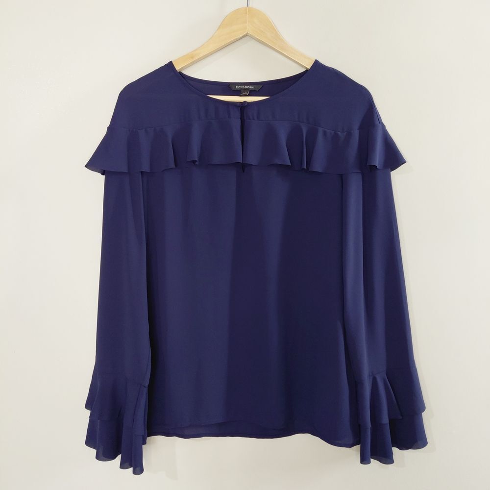 🦋3/$25 Banana Republic Small Navy Blue Long Sleeve Ruffle Sheer Blouse